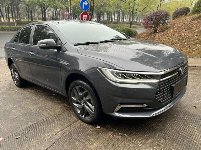 BYD QinEV