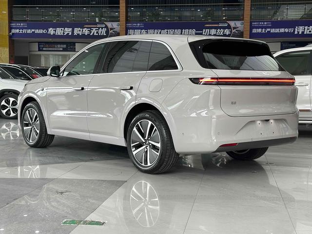 Lixiang L6