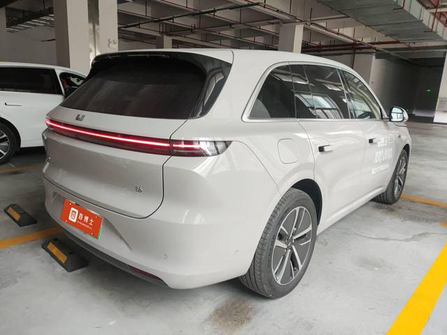 Lixiang L6