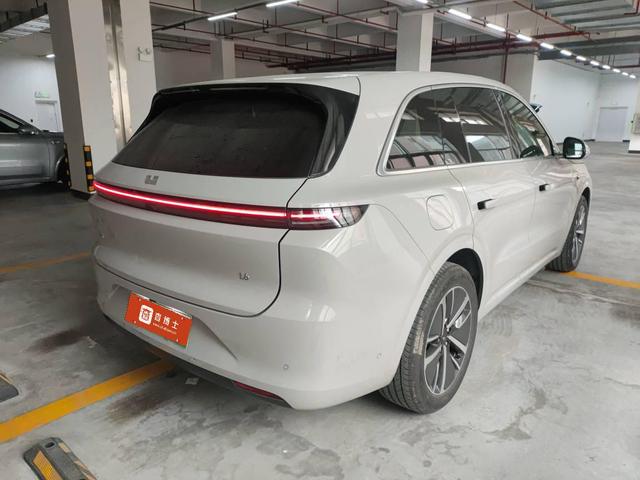 Lixiang L6