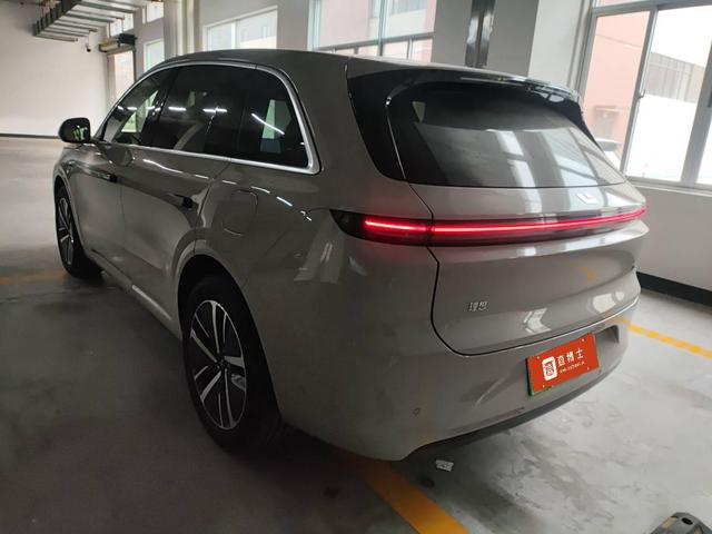 Lixiang L6