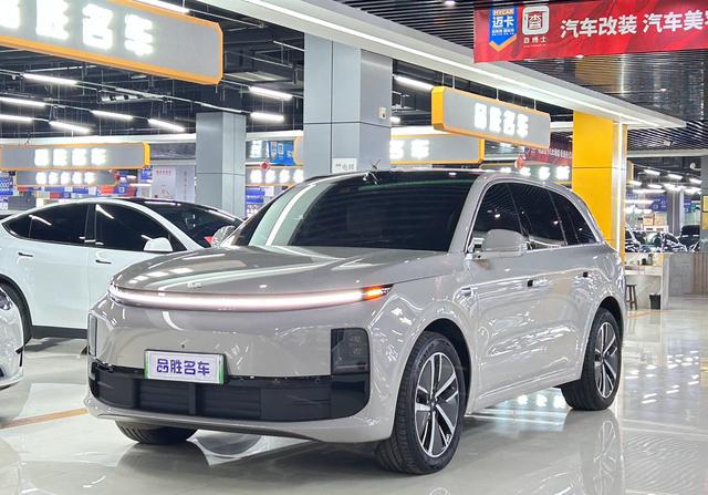 Lixiang L6