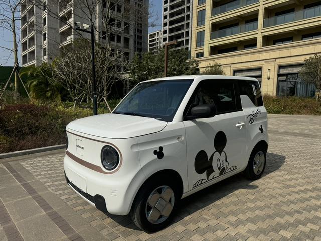 Geely Panda