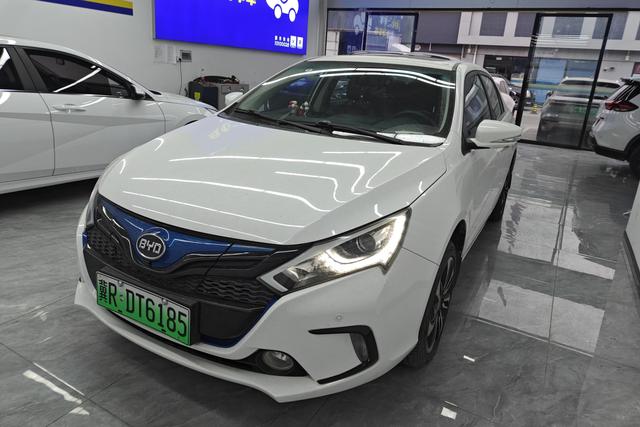 BYD QinEV