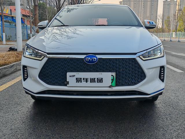 BYD e2