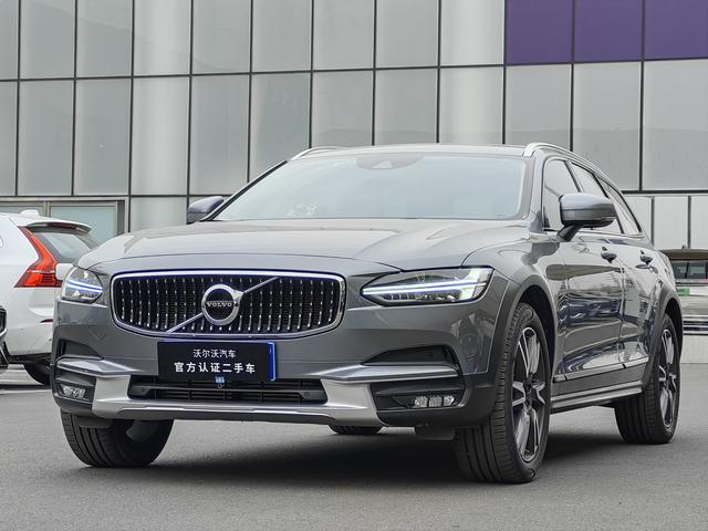 Volvo V90