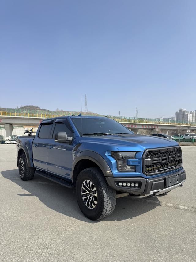 Ford F-150 Raptor