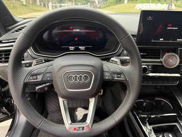 Audi RS 4