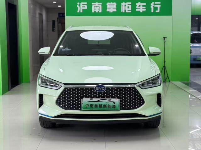 BYD e2