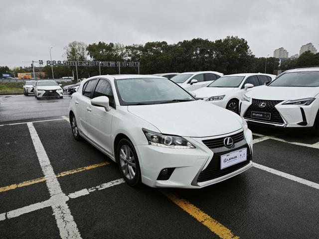 Lexus CT