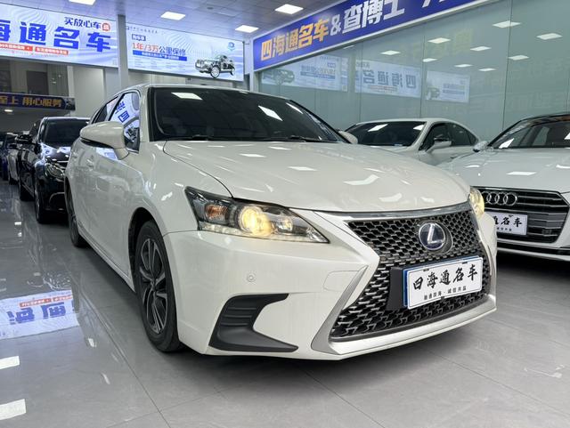 Lexus CT