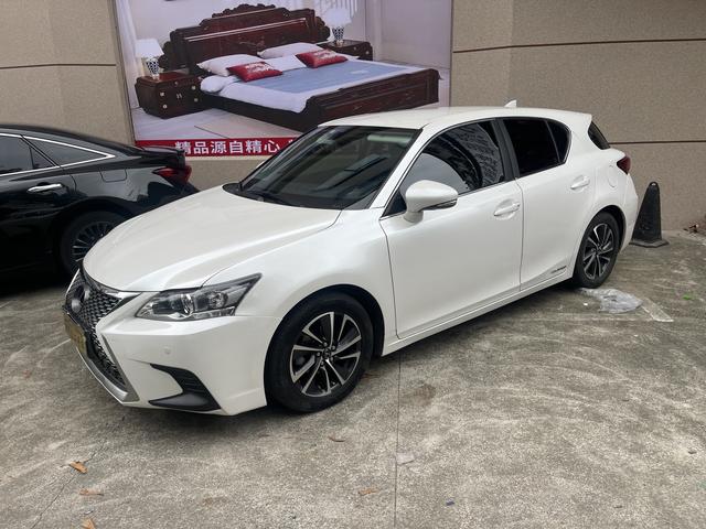 Lexus CT