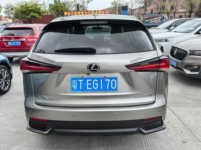 Lexus NX