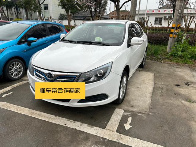 BYD e5