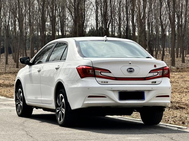 BYD QinEV