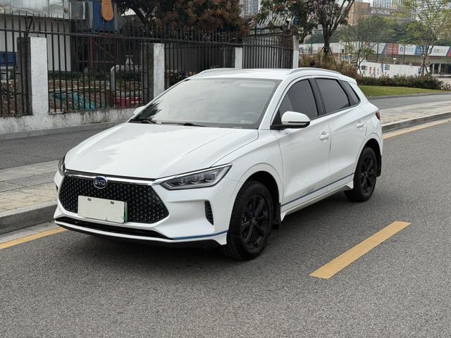 BYD e2