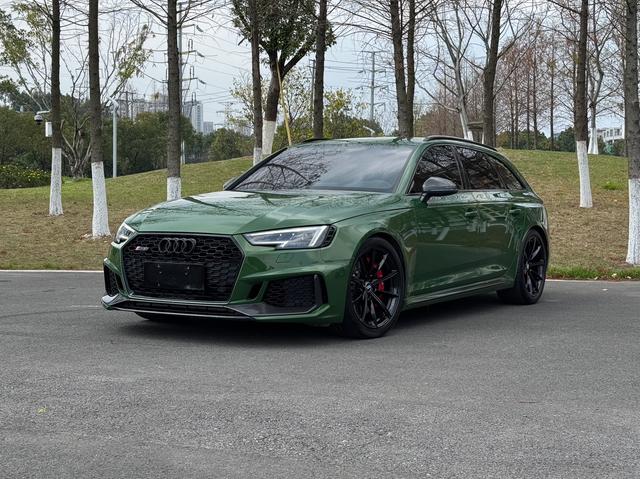 Audi RS 4