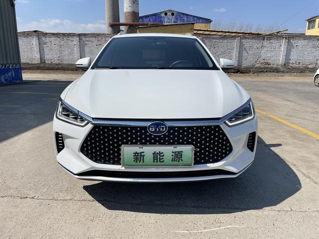 BYD e2