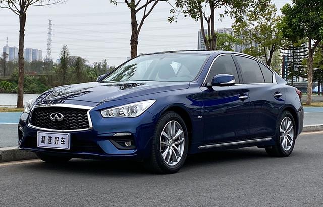 Infiniti Q50L