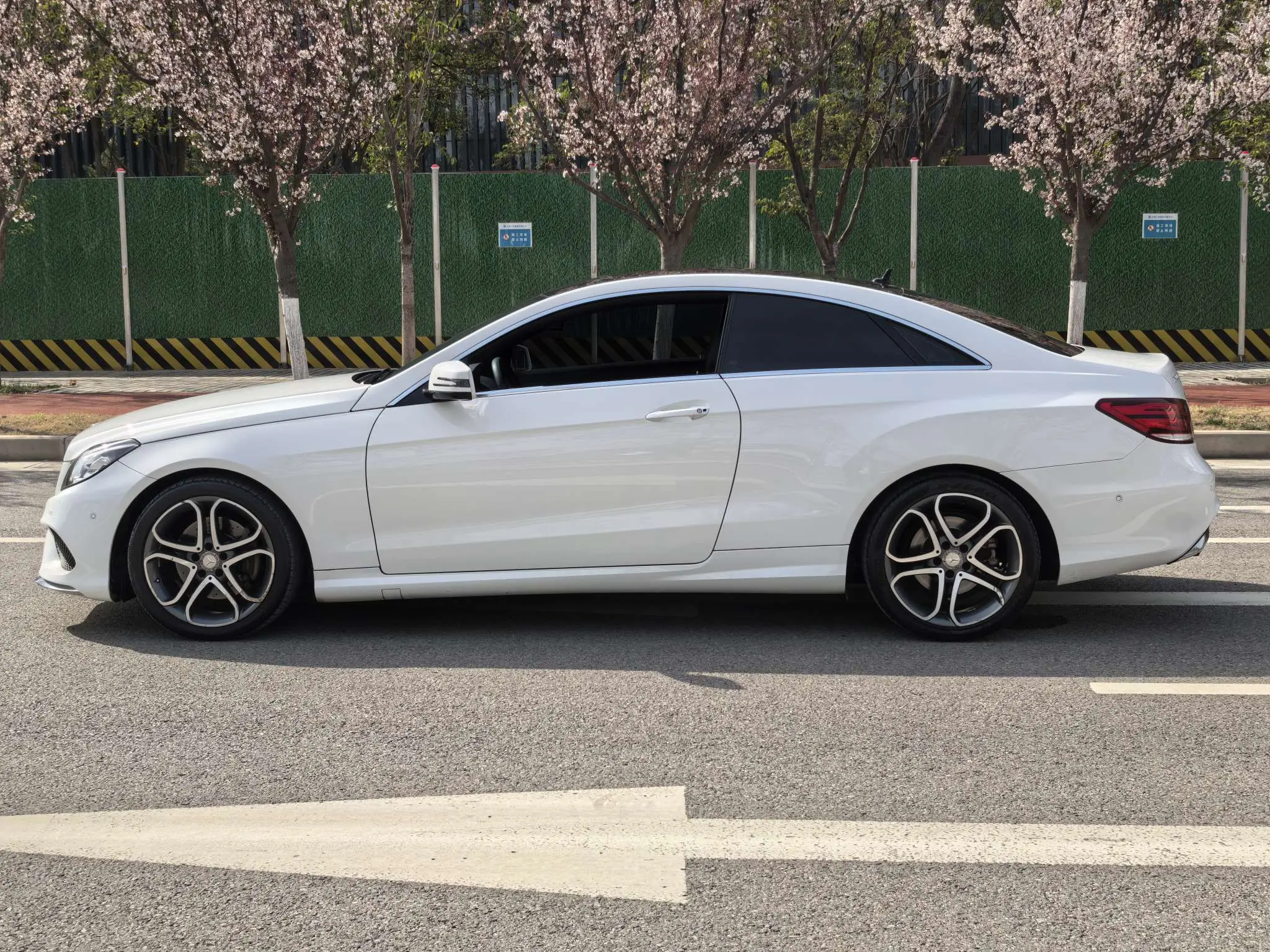 Mercedes-Benz E-Class (imported)