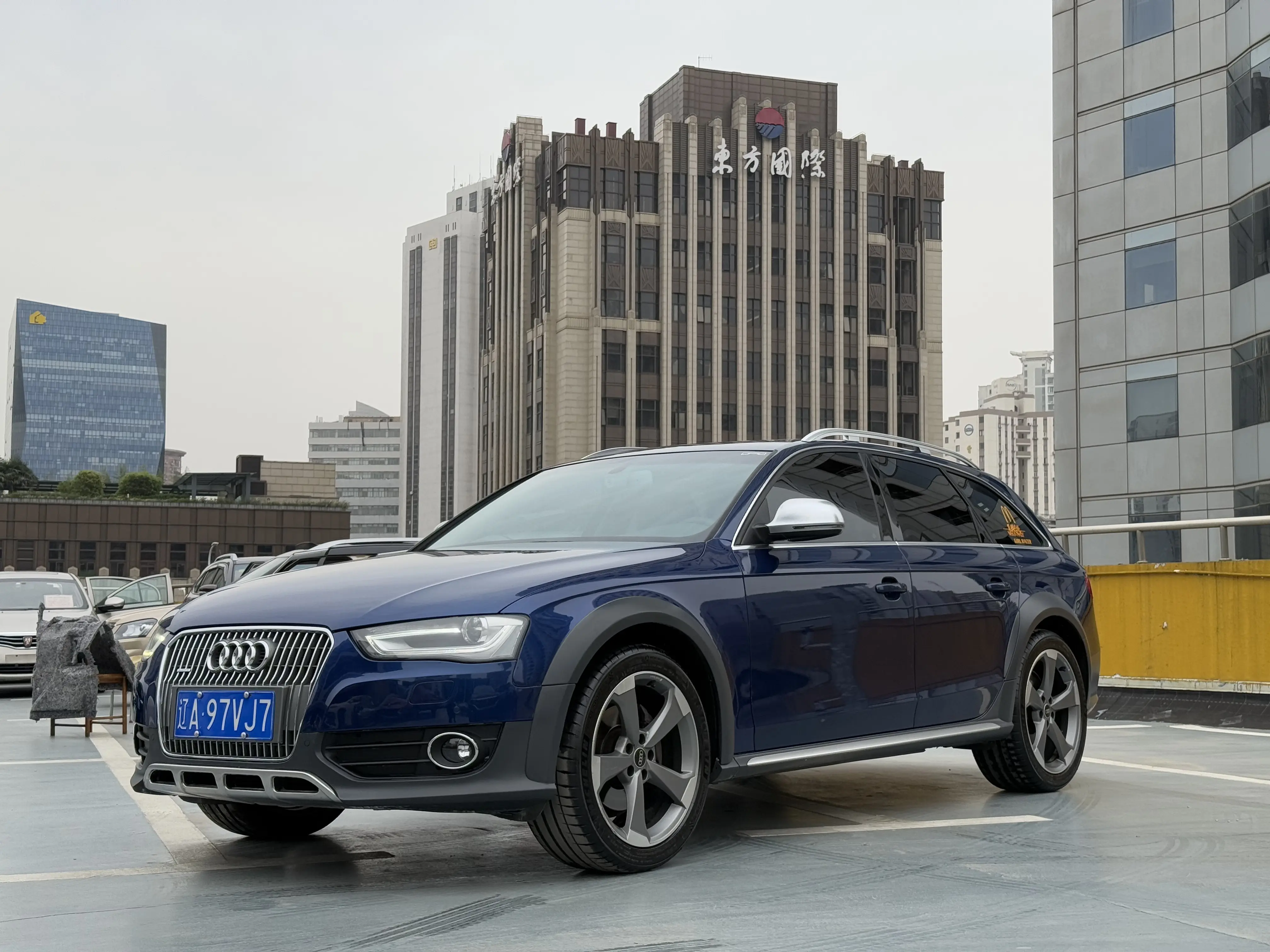 Audi A4 (imported)