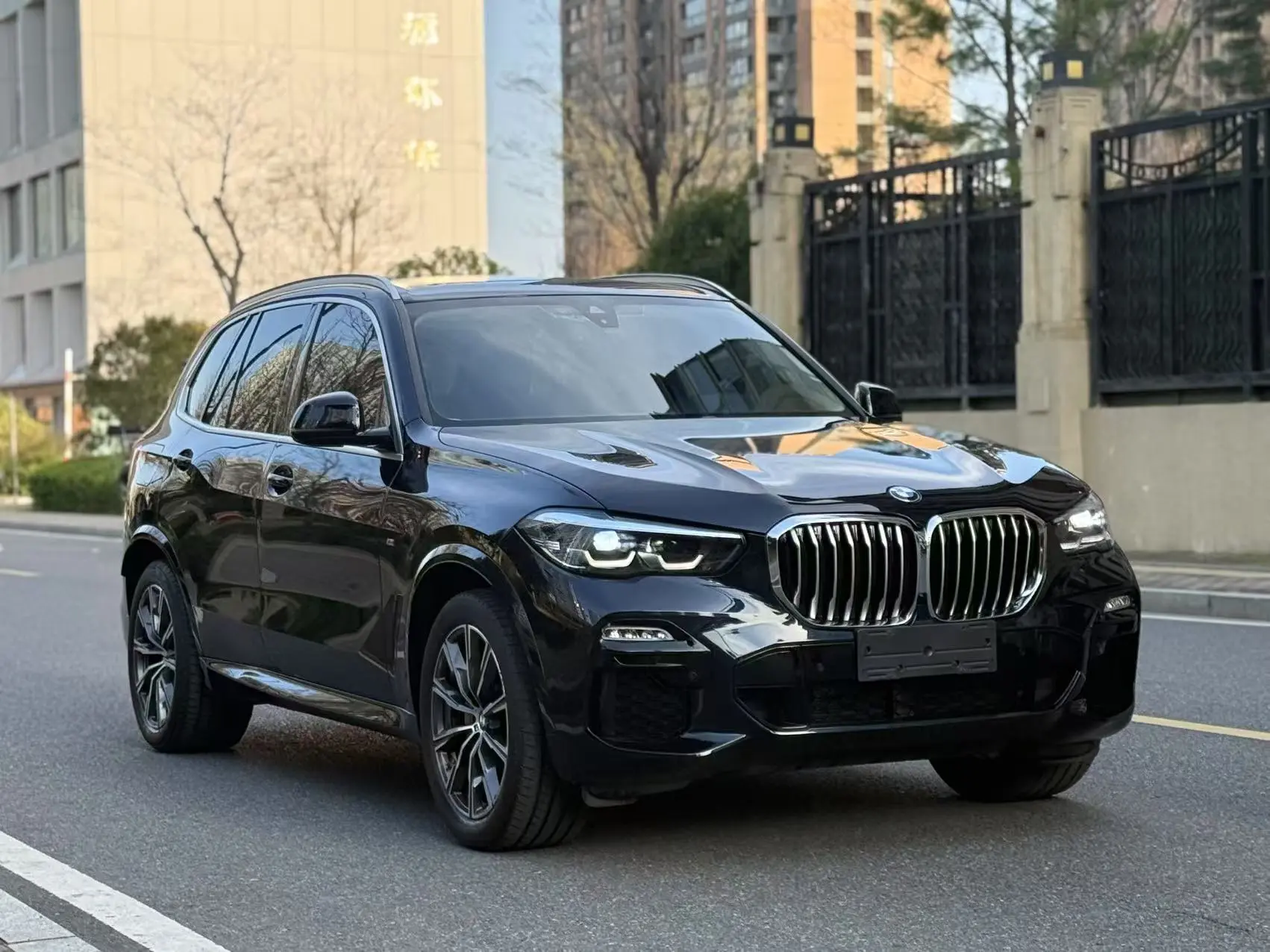 BMW X5 (imported)