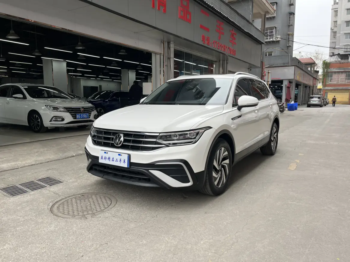Volkswagen Tiguan L