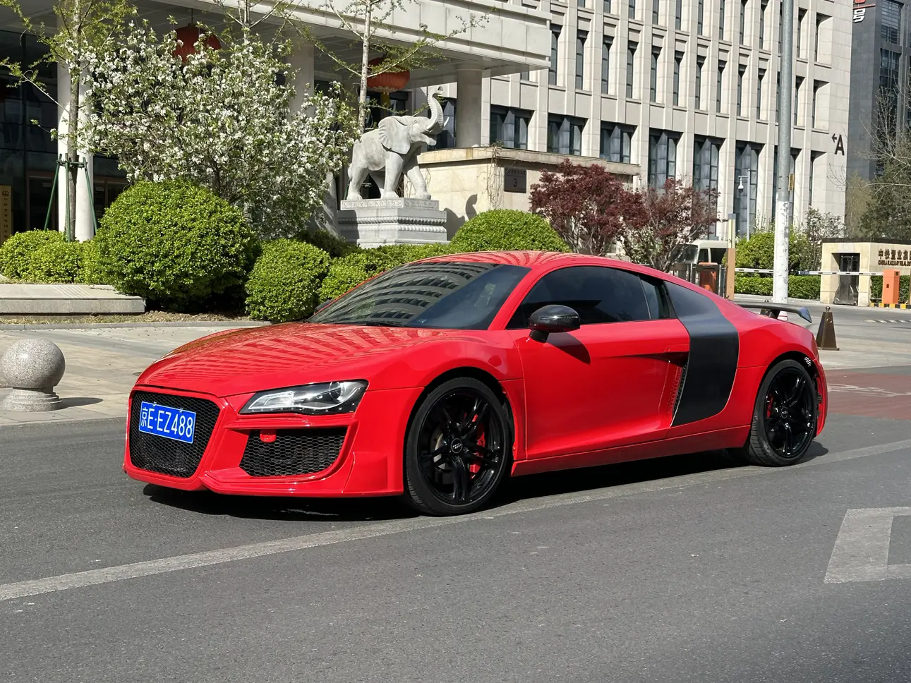 Audi R8  из Китая