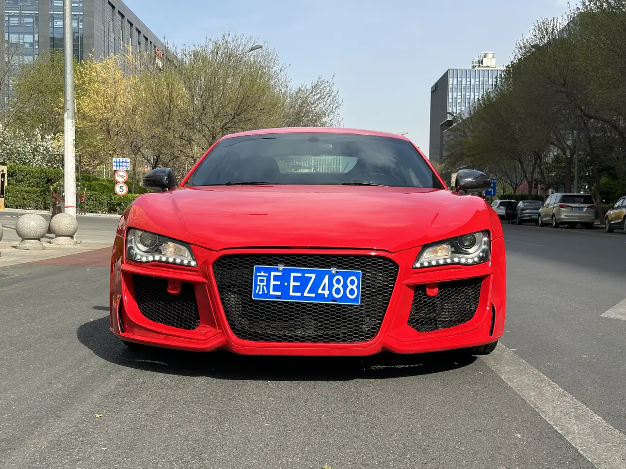 Audi R8  из Китая