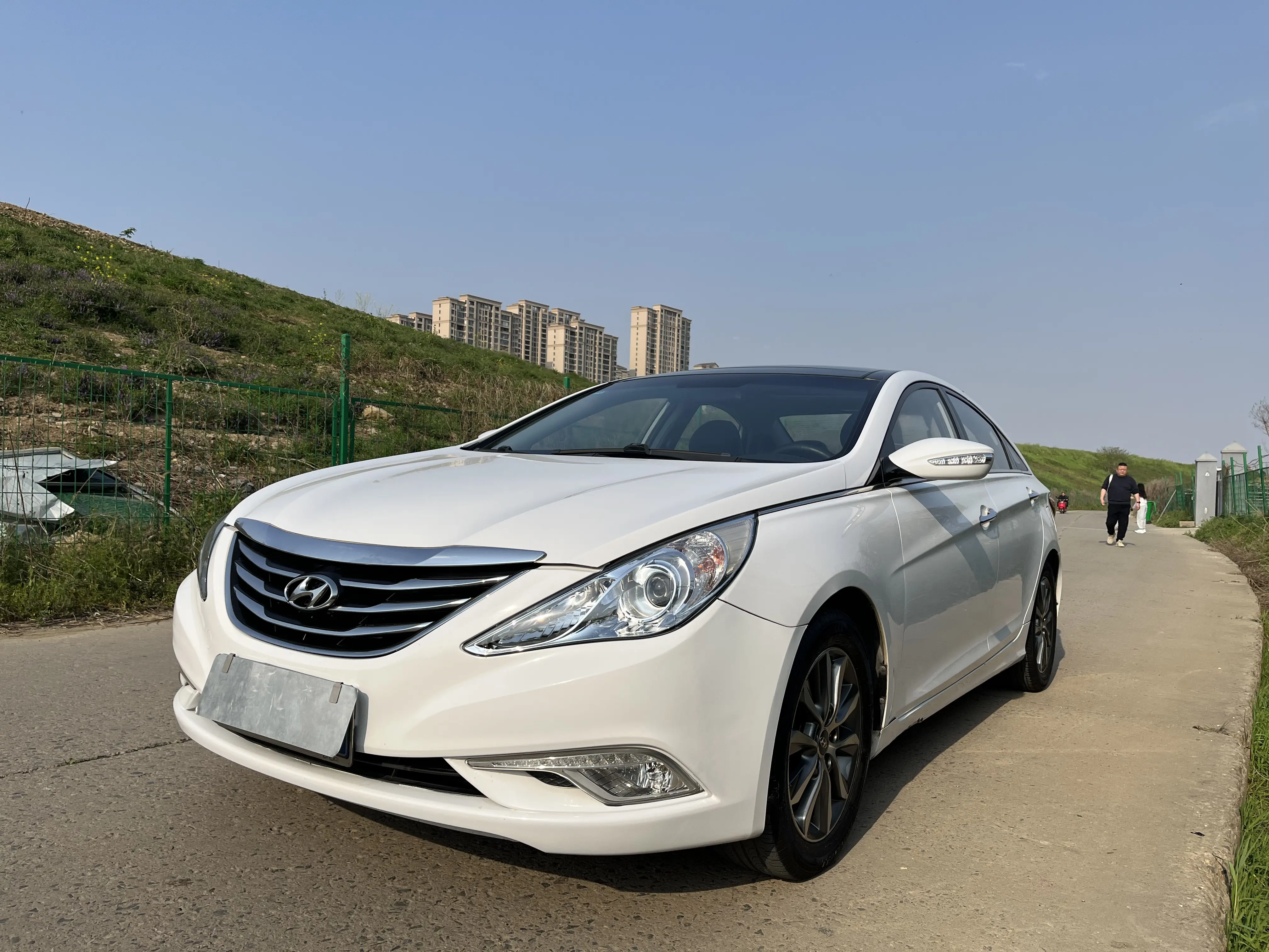 Hyundai Sonata eight