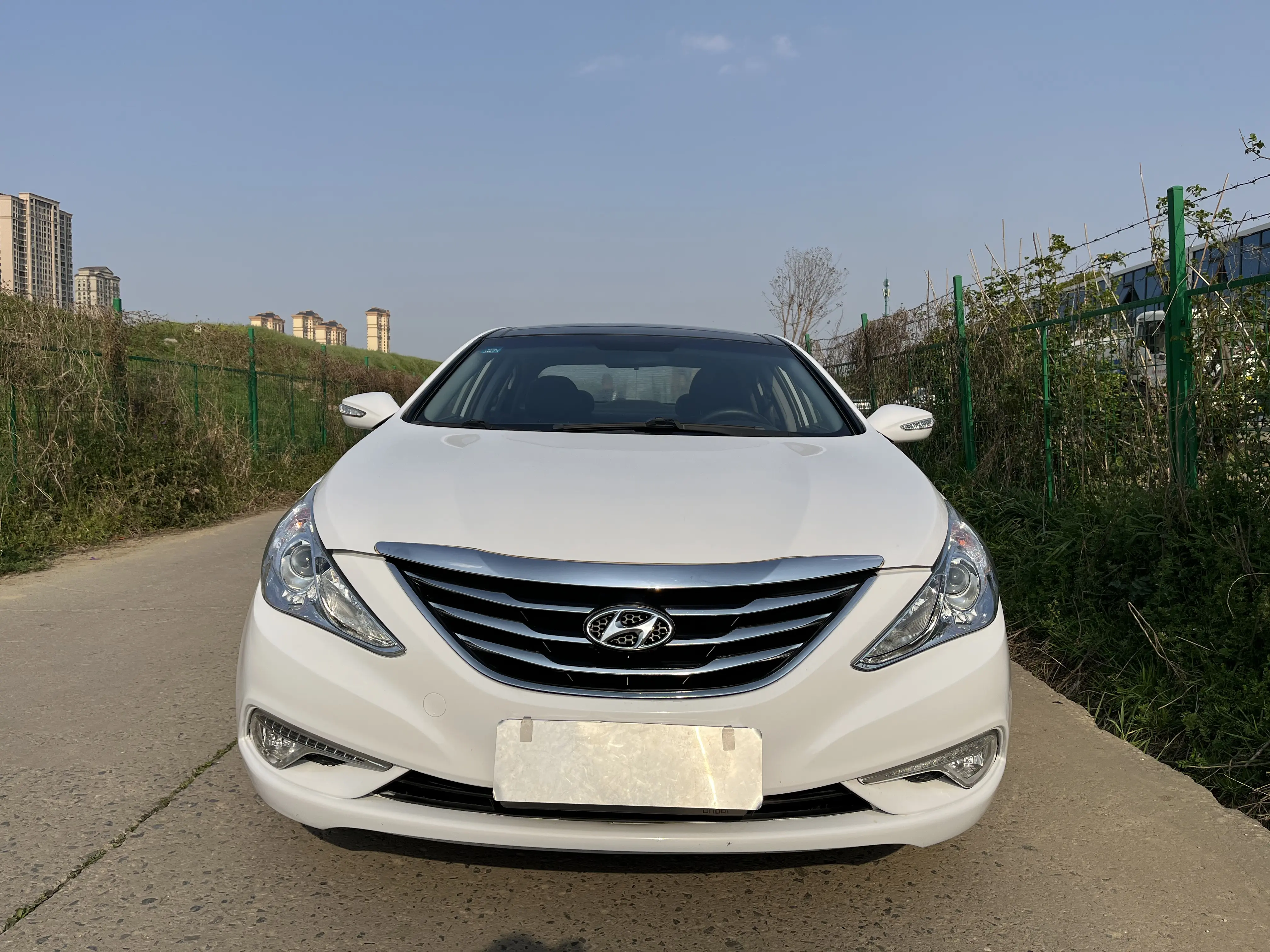 Hyundai Sonata eight