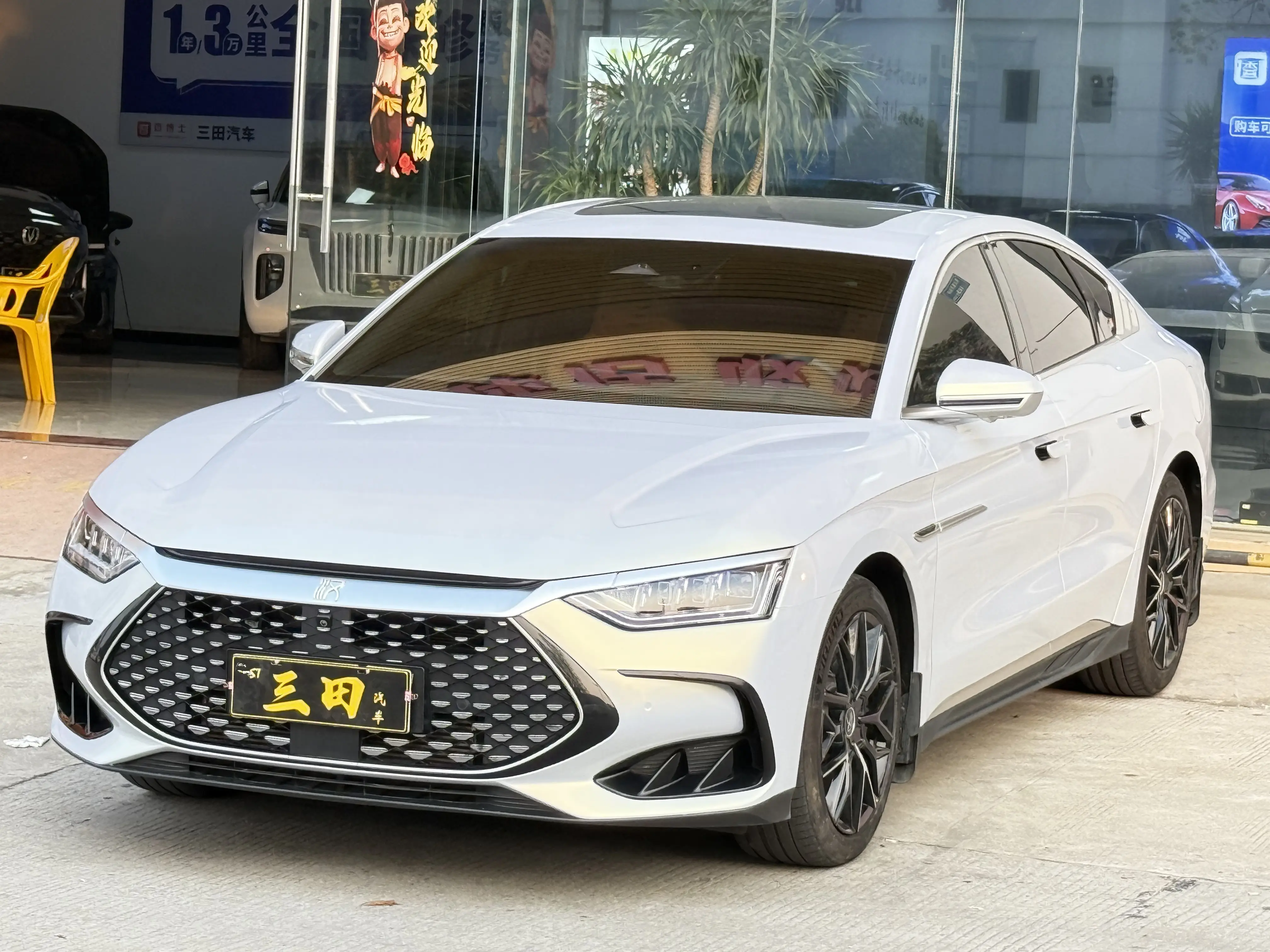 BYD HAN DM  из Китая