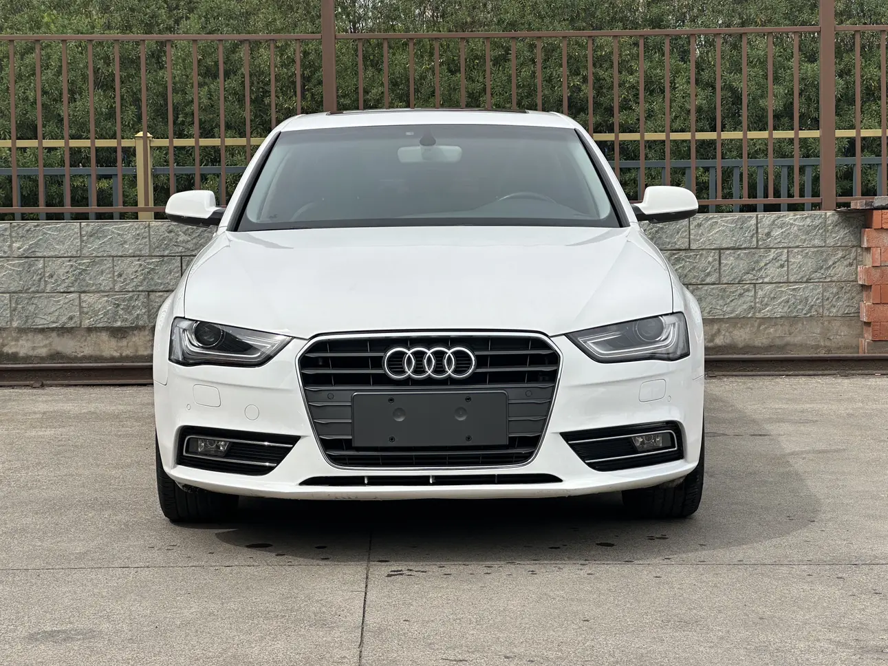Audi A4L  из Китая