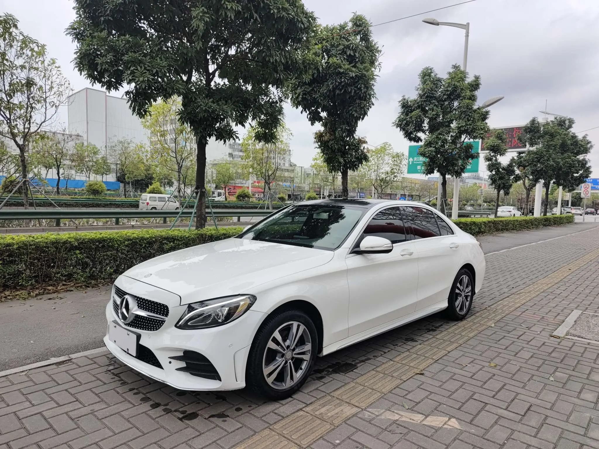 Mercedes-Benz Mercedes Benz C Class  из Китая