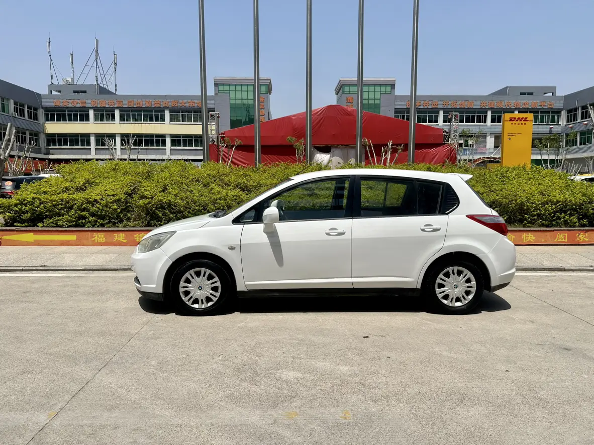 Kai Chen Venucia R50