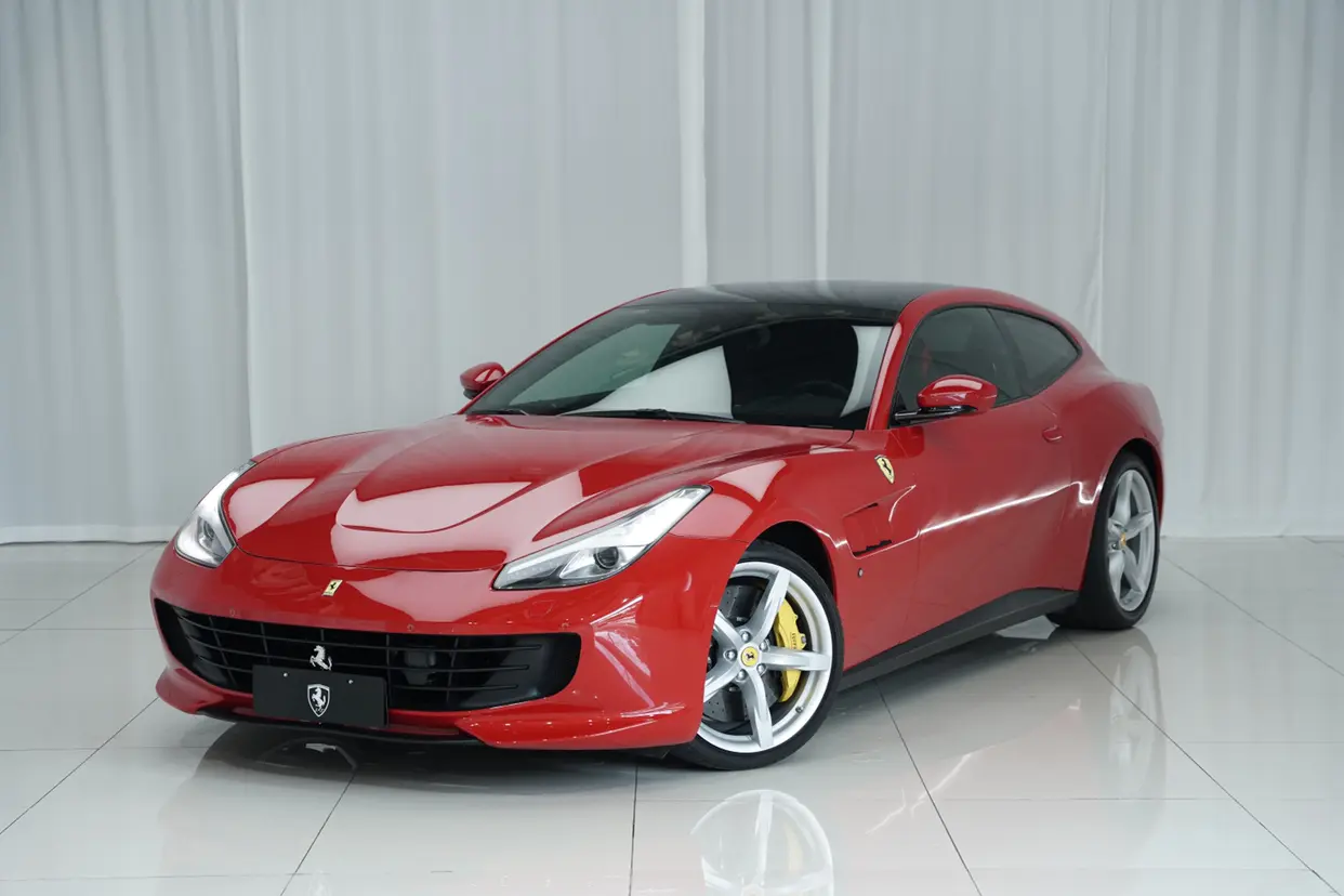 Ferrari GTC4Lusso