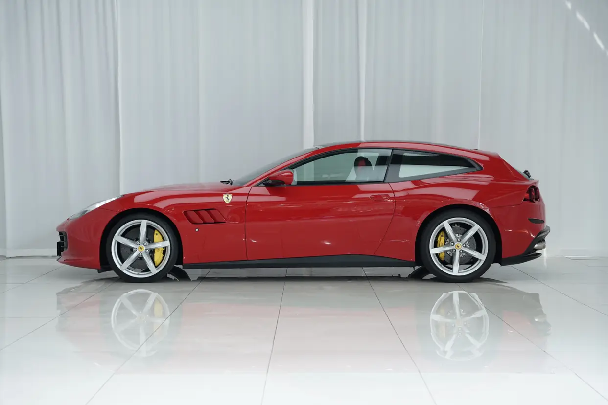 Ferrari GTC4Lusso