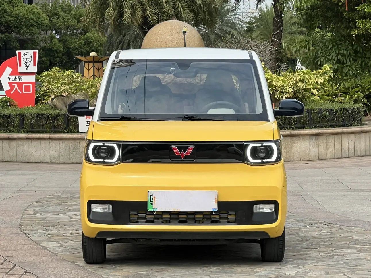 Wuling Hongguang MINIEV  из Китая