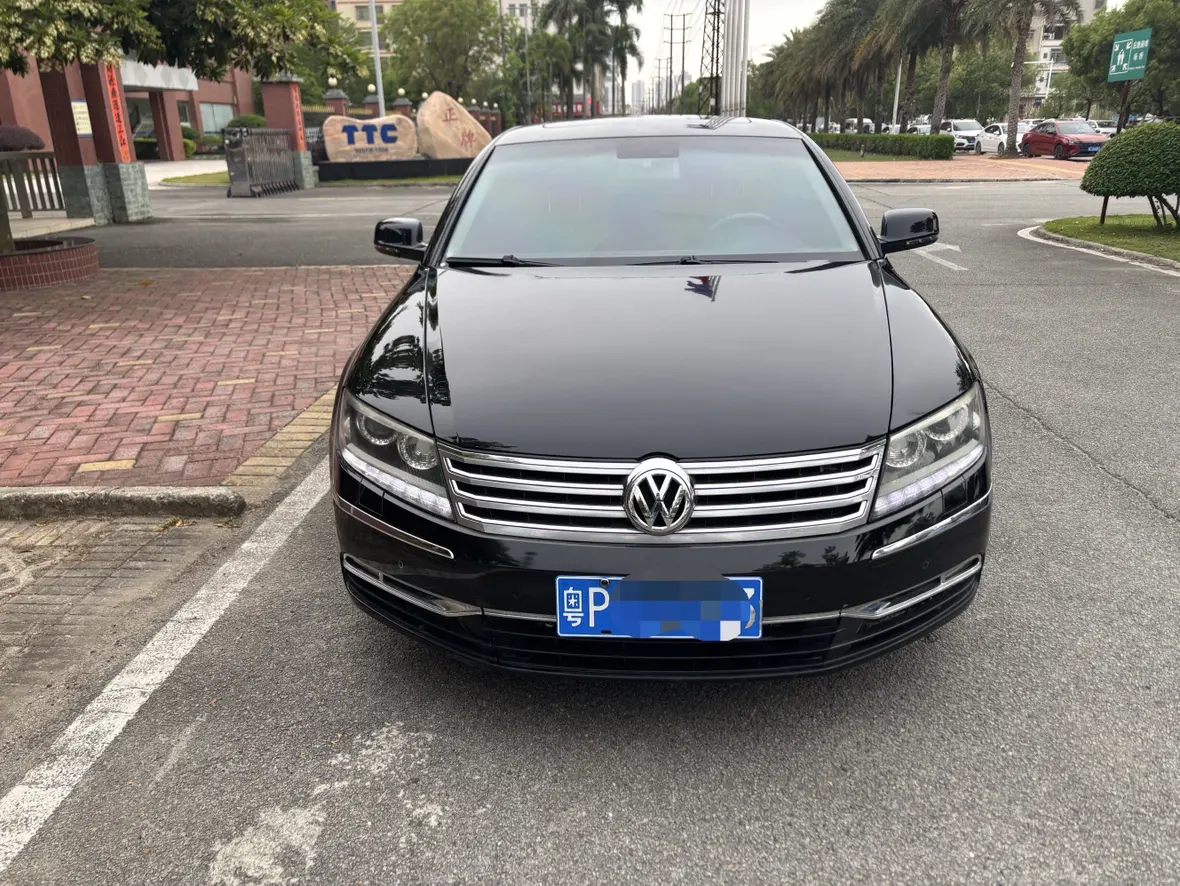 Volkswagen Phaeton  из Китая