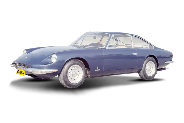 Новые автомобили Ferrari 365 из Китая в Москву