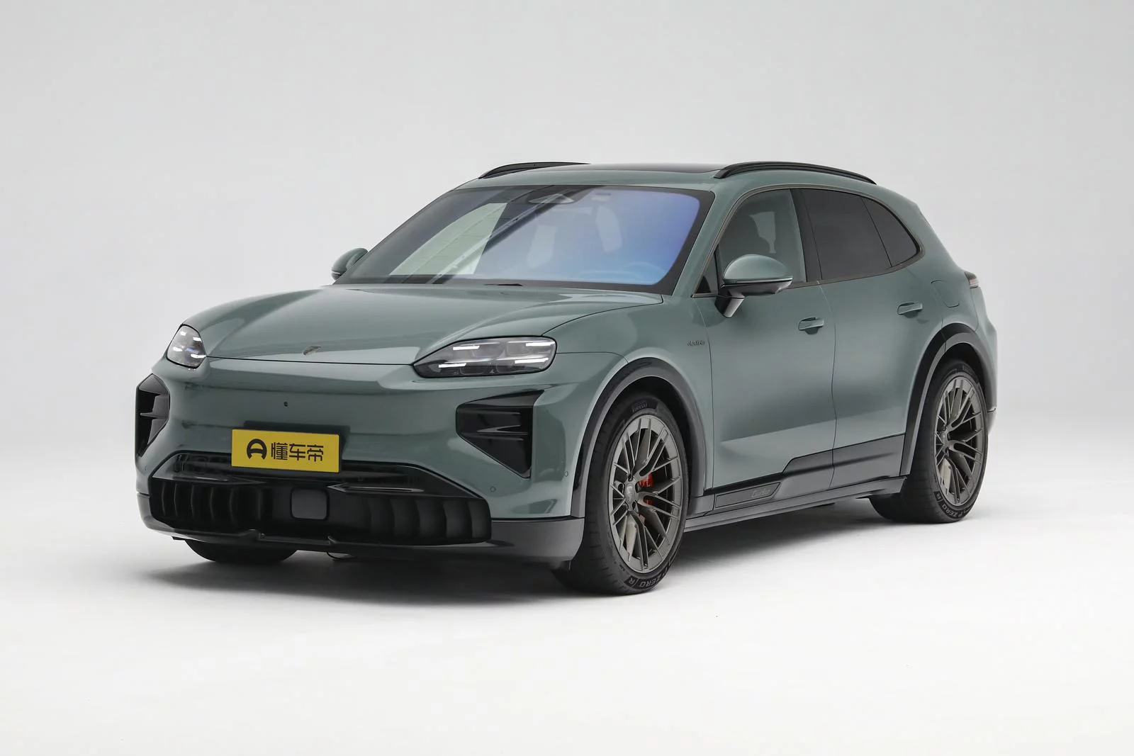 Porsche Cayenne EV 2026