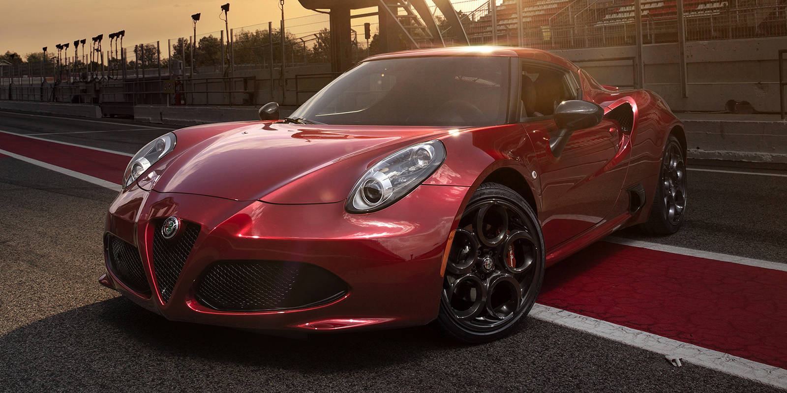 Alfa Romeo 4C — фото 3