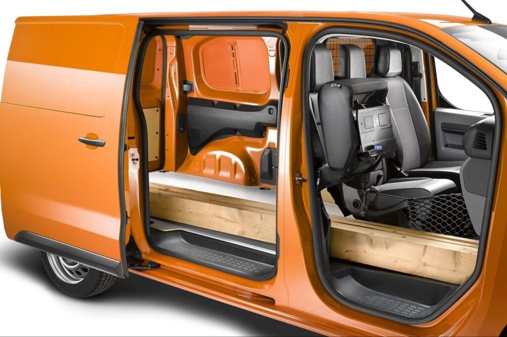 Opel Vivaro — фото 3